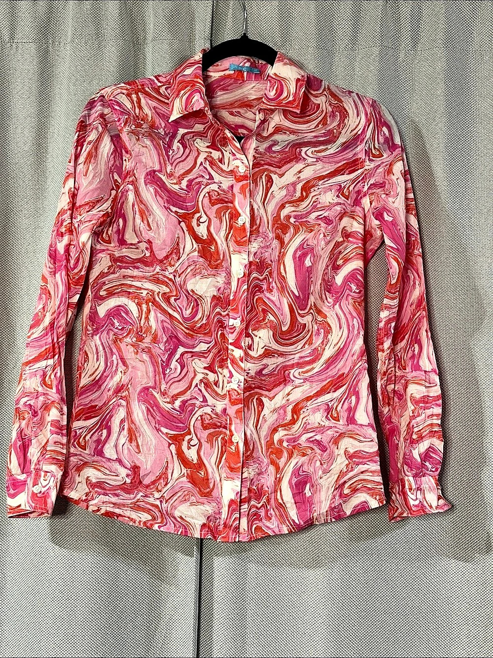 J. McLaughlin Abstract Button Down Shirt in Pink & Red Size XS Like New